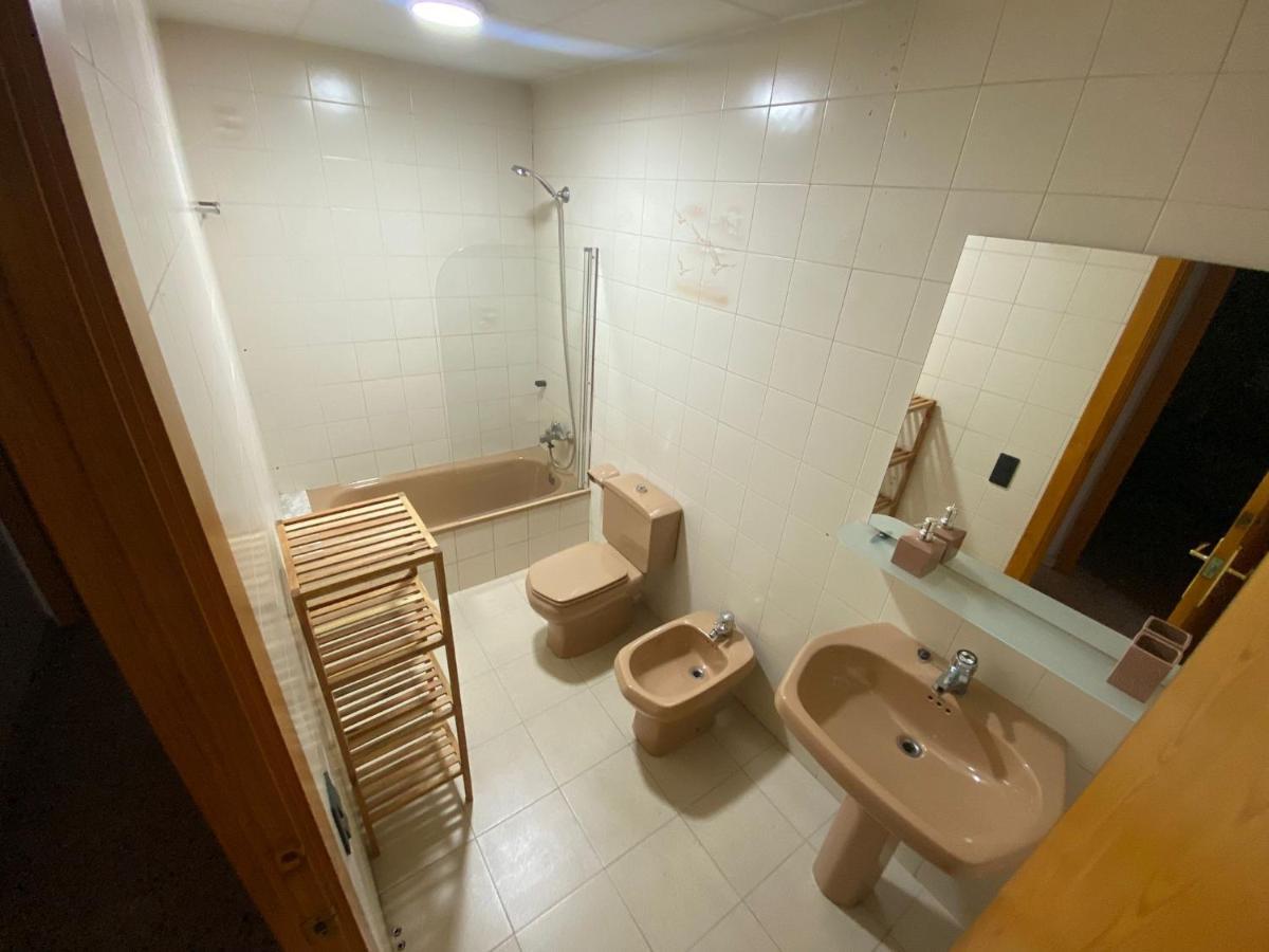 Apartamento Entero Con Terraza En El Centro De Руби Экстерьер фото